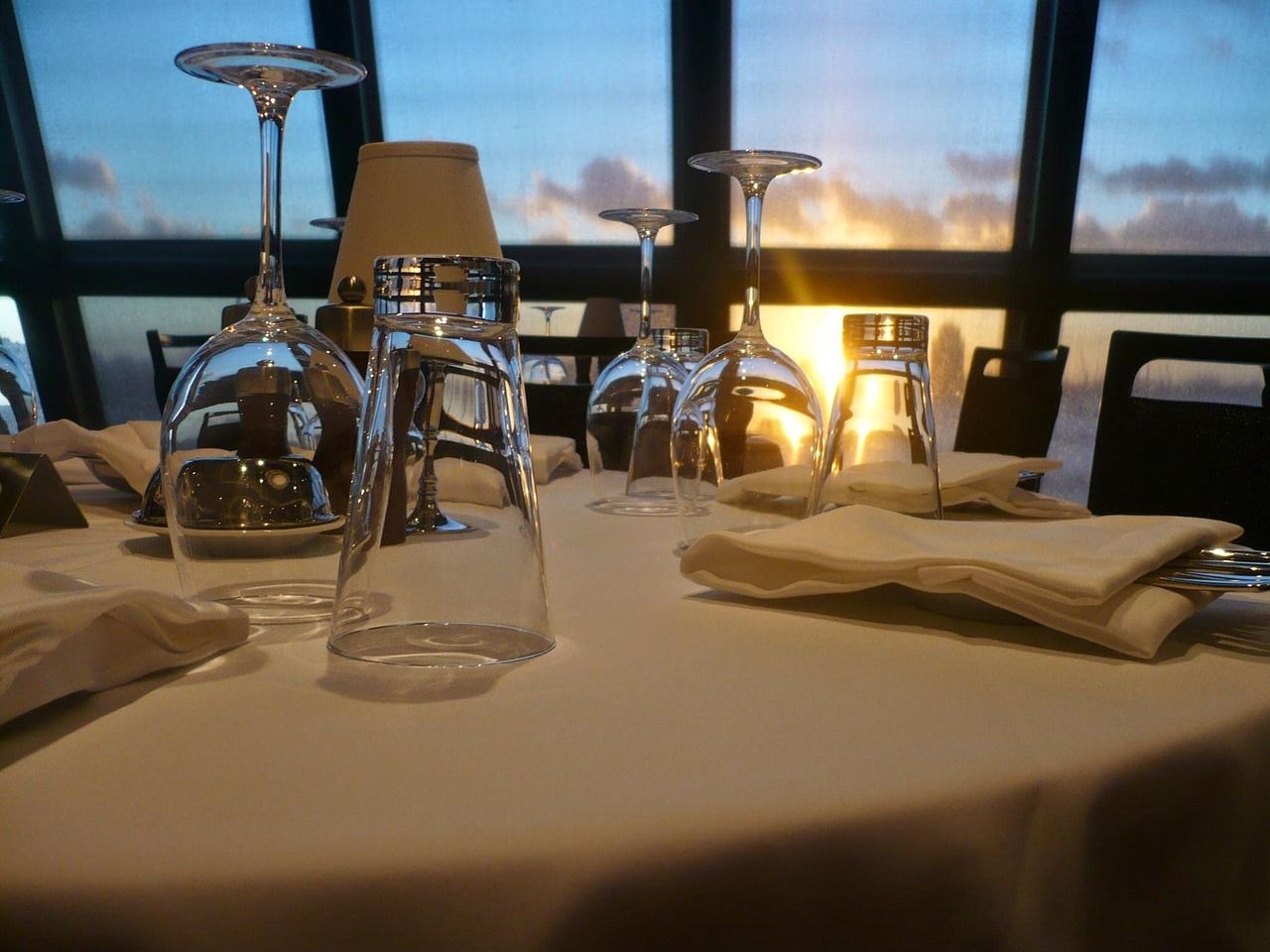 dinner cruise with glassware